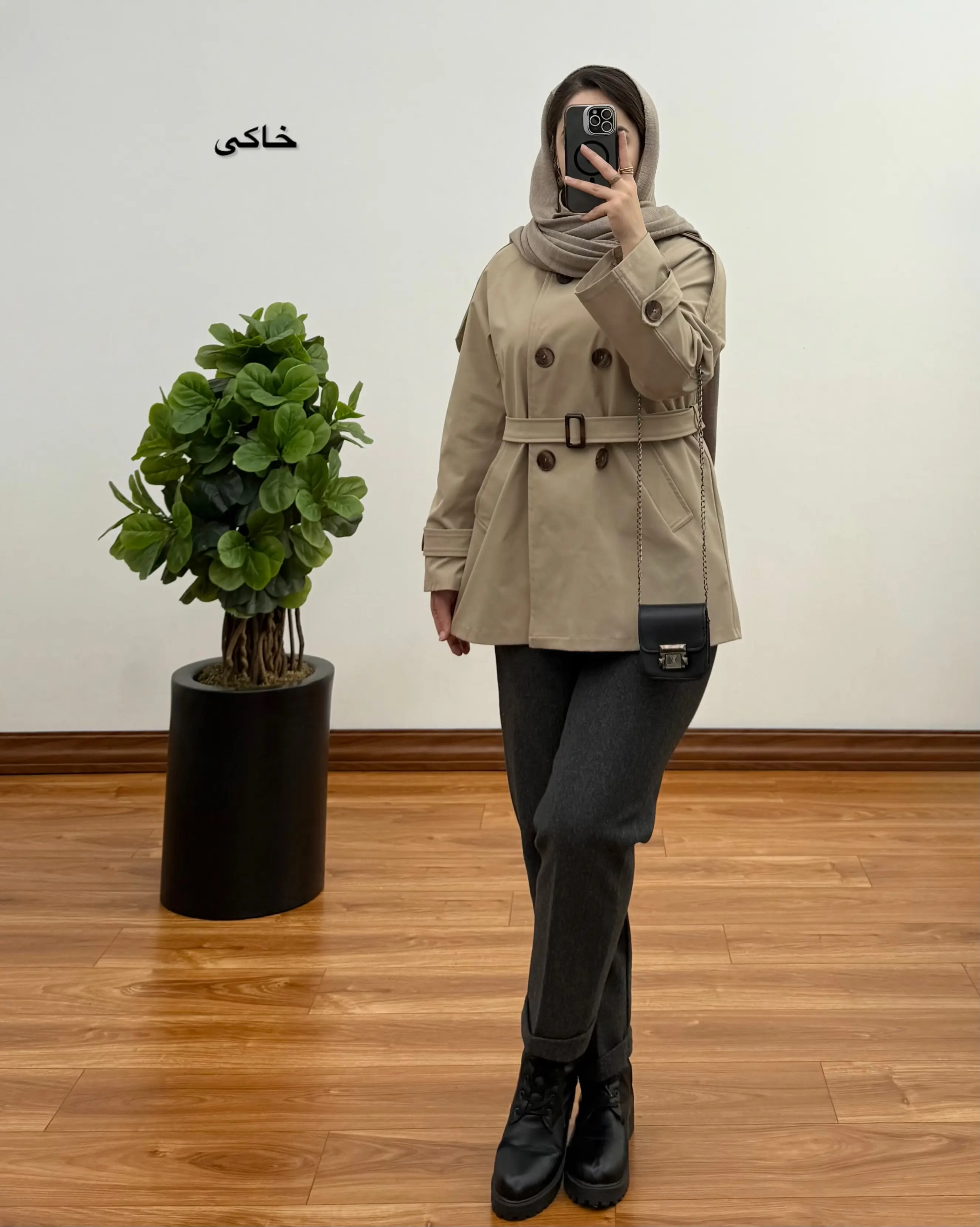 ترنچ کت برشکا